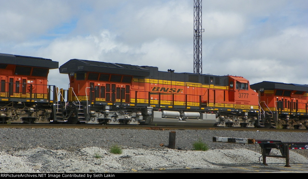 BNSF 3777